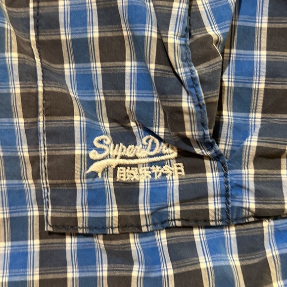 Superdry Cargo Shorts - Picture 2 of 9